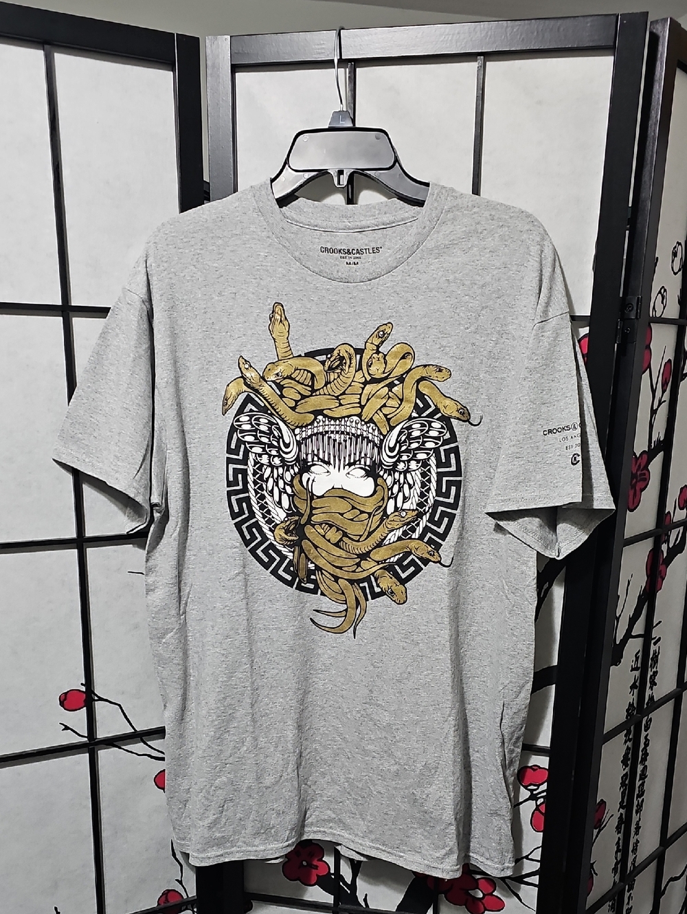 Crooks & Castles Tee Shirt‎ Medusa Snakes Medium NWT